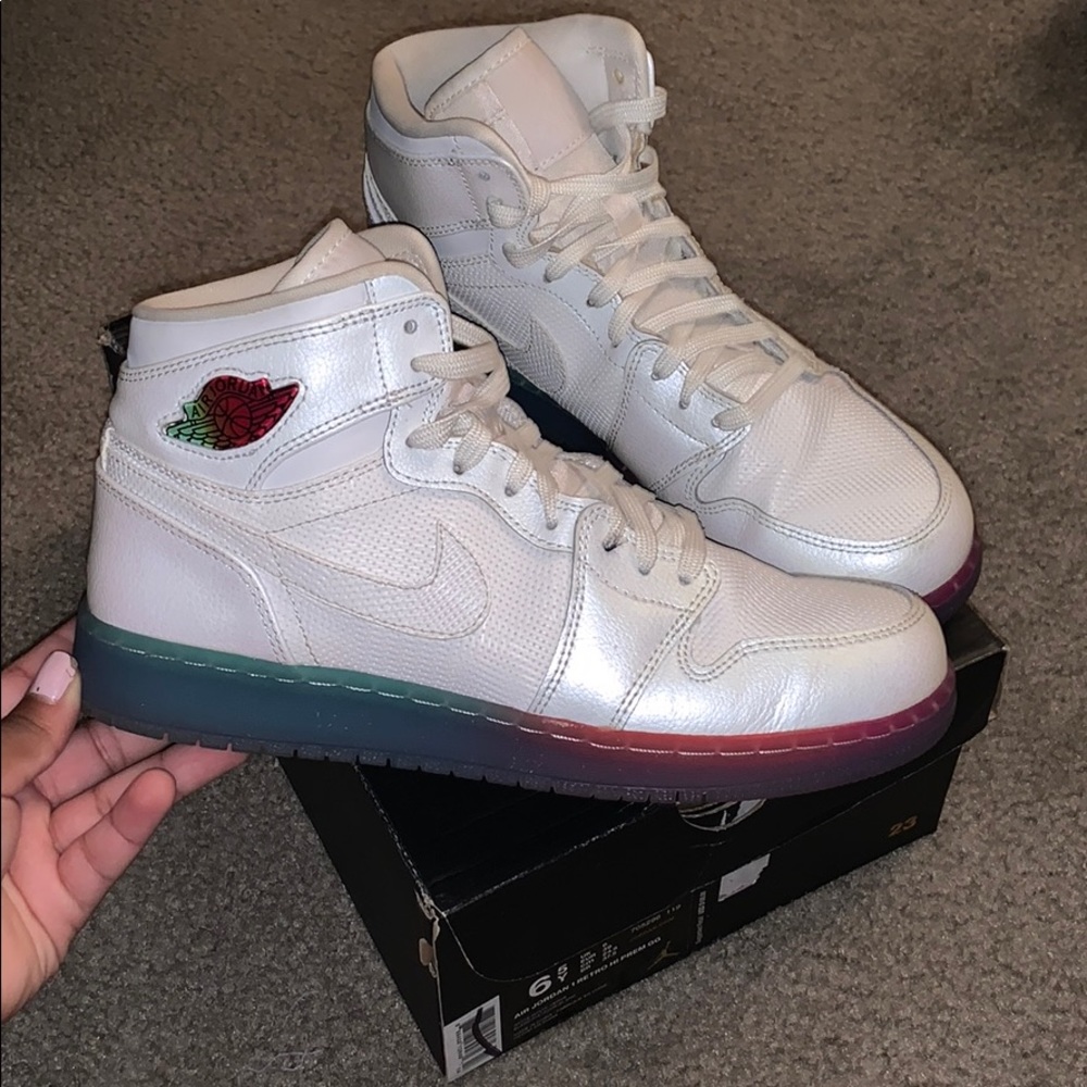 Jordan 1 retro hi premium gradient sole